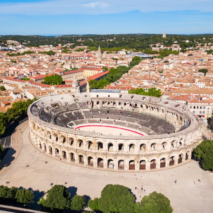 Nîmes