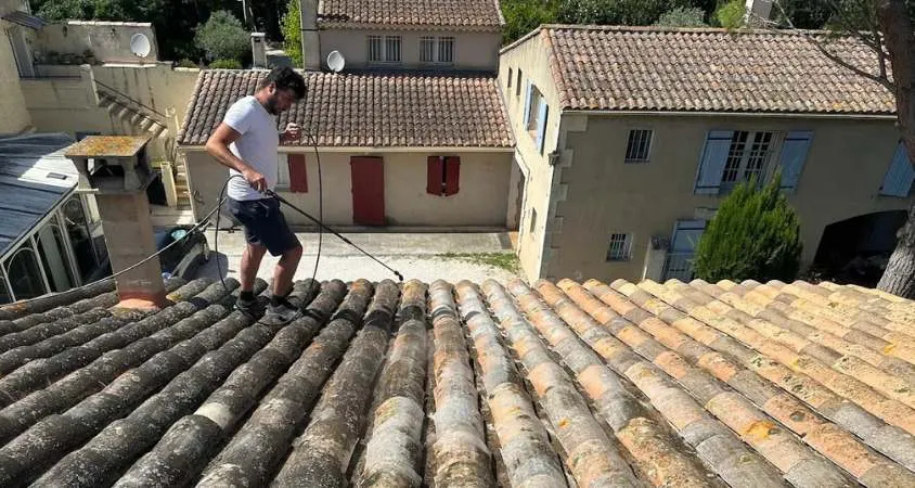 lavage toiture nimes